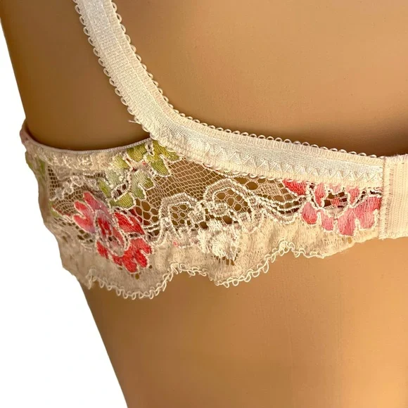 Vintage 90s Lise Charmel cream pink & green lacy bra - Picture 6 of 11